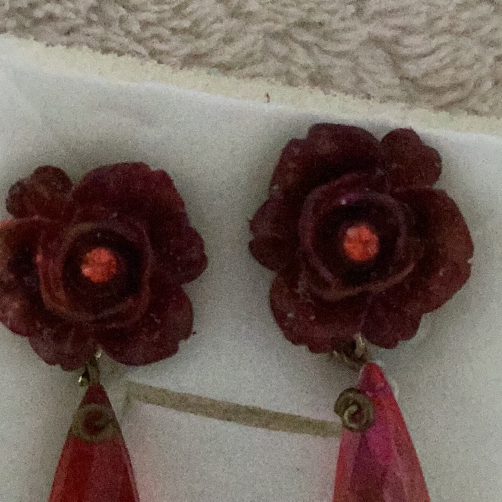 Earrings - Picture 4 of 7